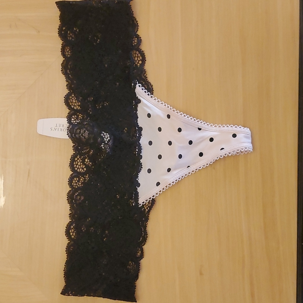 NWT VICTORIA'S SECRET Polka Dot Lace Thong. Pink and Black. Size Small